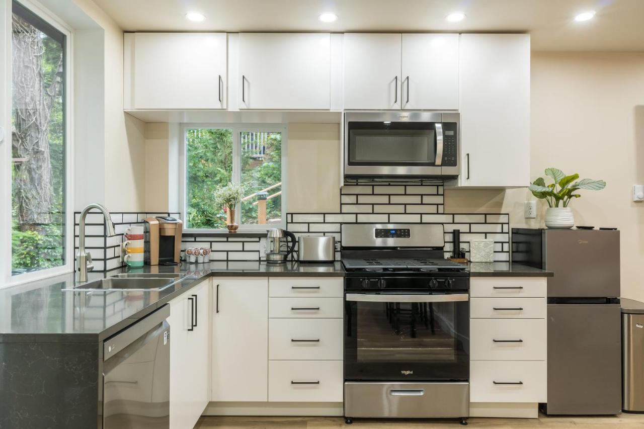 Beautiful Place With A Great Location, Free Parking, Wifi & Large Tv. เฟเดอรัลเวย์ ภายนอก รูปภาพ